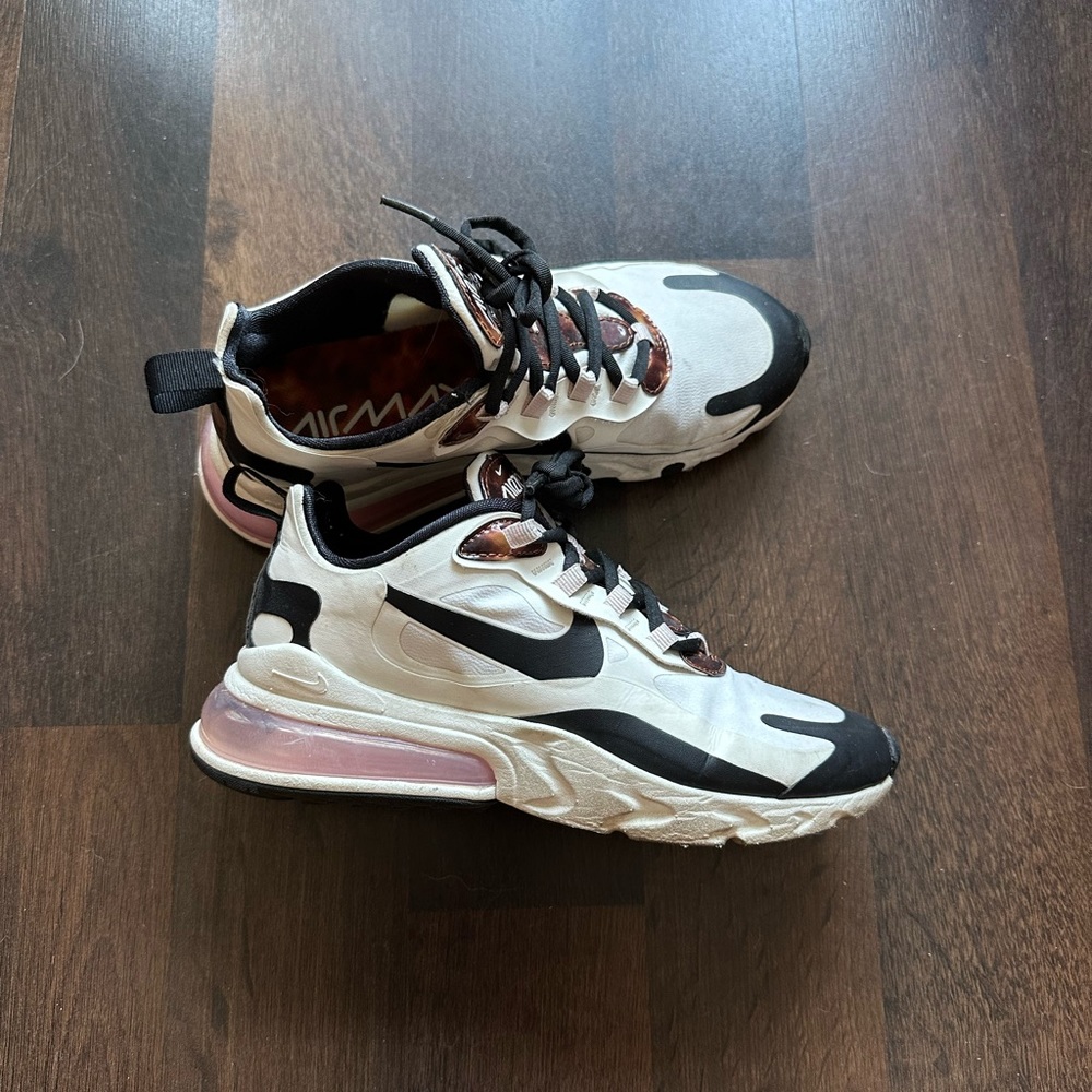 Nike Airmax 270 React Sneakers